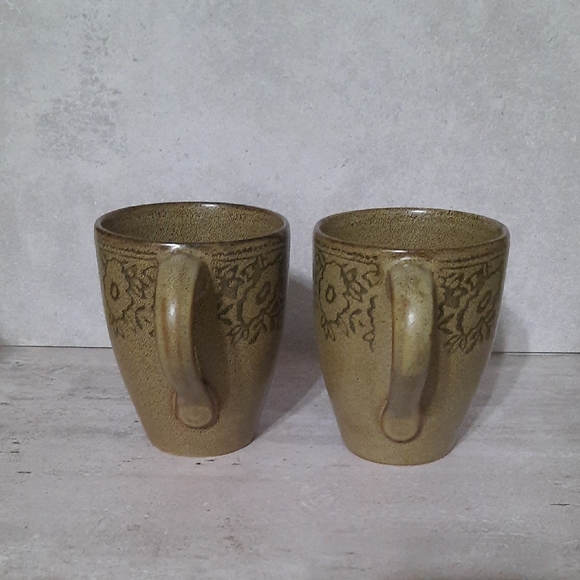 Set Of 2 Pier 1 Batik Pattern Stoneware Olive Green & Gray Floral Design Mugs - Picture 3 of 6